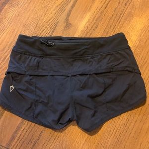 Ivivva Black size 8